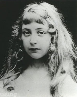 Old photograph of a young girl