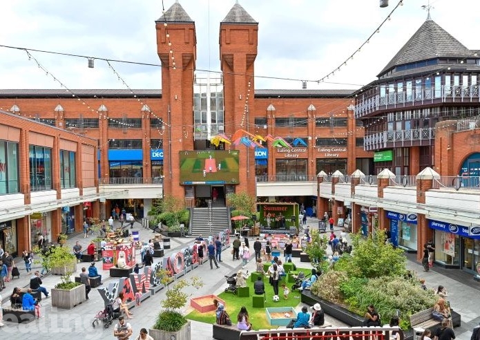 Summer event in Ealing Broadway shopping centre court